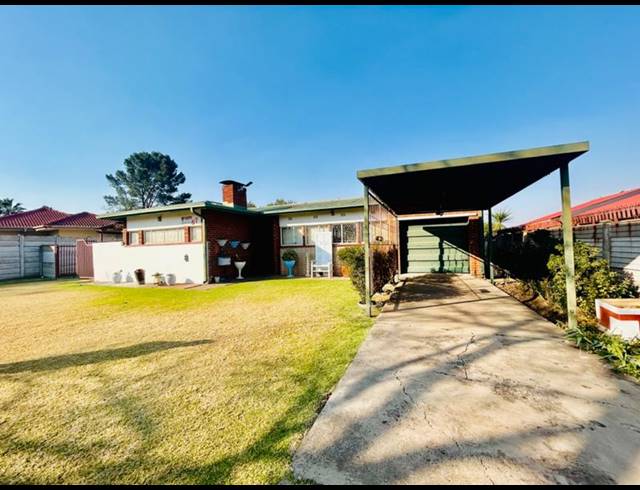 3 BEDROOM HOUSE FOR SALE IN VANDERBIJLPARK SW 1